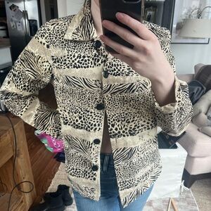 Animal print fitted denim jacket
